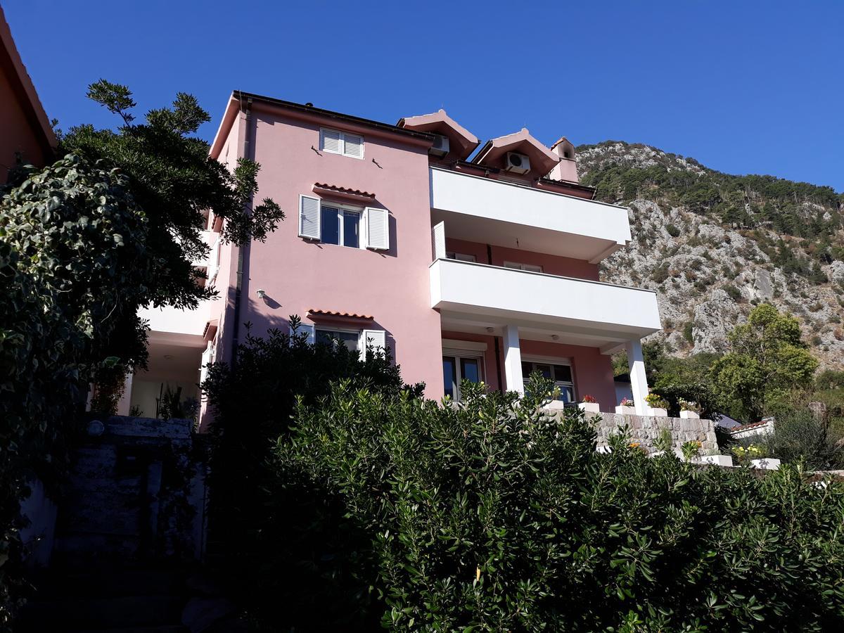 Maritimo Apartments Kotor Dış mekan fotoğraf