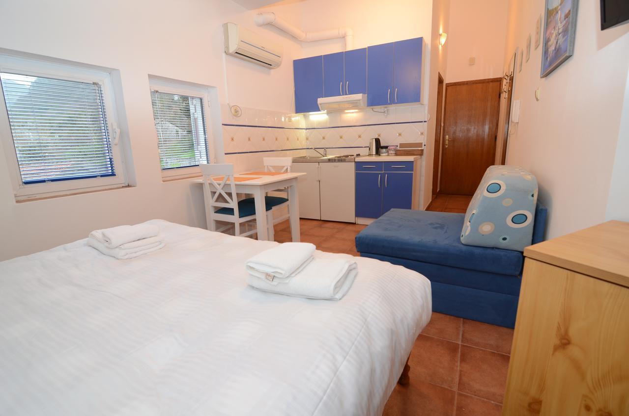 Maritimo Apartments Kotor Dış mekan fotoğraf
